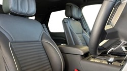 2024 (74) LAND ROVER DISCOVERY 3.0 D300 Metropolitan Edition 5dr Auto 5127454