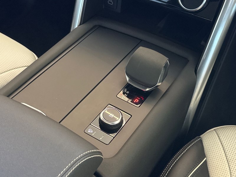 2023 (73) LAND ROVER DISCOVERY 3.0 D300 Dynamic HSE 5dr Auto 5130577