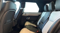 2023 (73) LAND ROVER DISCOVERY 3.0 D300 Dynamic HSE 5dr Auto 5130568