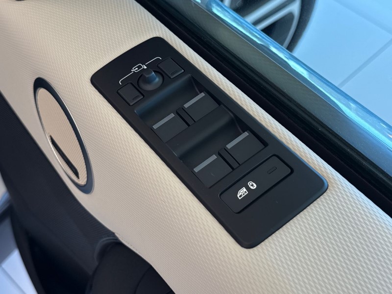 2023 (73) LAND ROVER DISCOVERY 3.0 D300 Dynamic HSE 5dr Auto 5130587