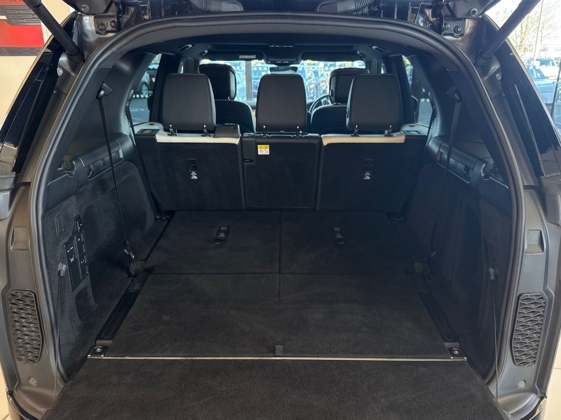 2023 (73) LAND ROVER DISCOVERY 3.0 D300 Dynamic HSE 5dr Auto 5130574