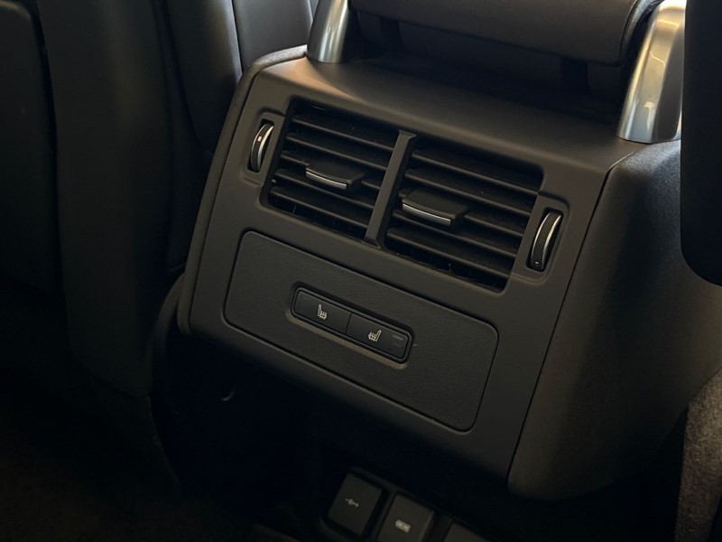 2023 (73) LAND ROVER DISCOVERY 3.0 D300 Dynamic HSE 5dr Auto 5130582