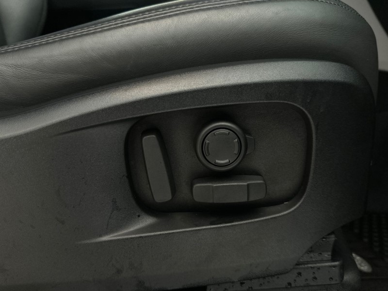 2024 (74) LAND ROVER COMMERCIAL DEFENDER 3.0 D250 Hard Top X-Dynamic HSE Auto [3 Seat] 5099920