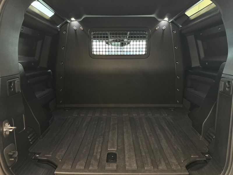 2024 (74) LAND ROVER COMMERCIAL DEFENDER 3.0 D250 Hard Top X-Dynamic HSE Auto [3 Seat] 5099907