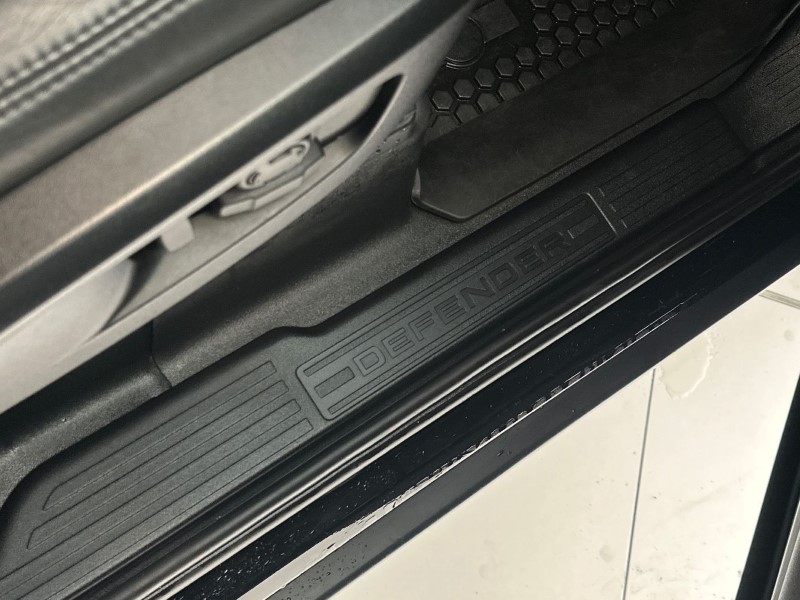 2024 (74) LAND ROVER COMMERCIAL DEFENDER 3.0 D250 Hard Top X-Dynamic HSE Auto [3 Seat] 5099934