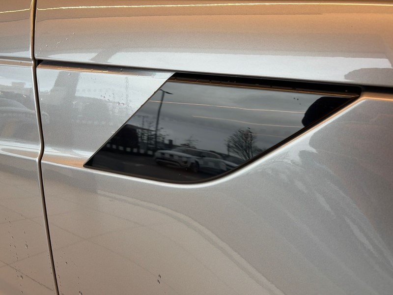 2023 (23) LAND ROVER RANGE ROVER SPORT 3.0 D300 SE 5dr Auto 5121818