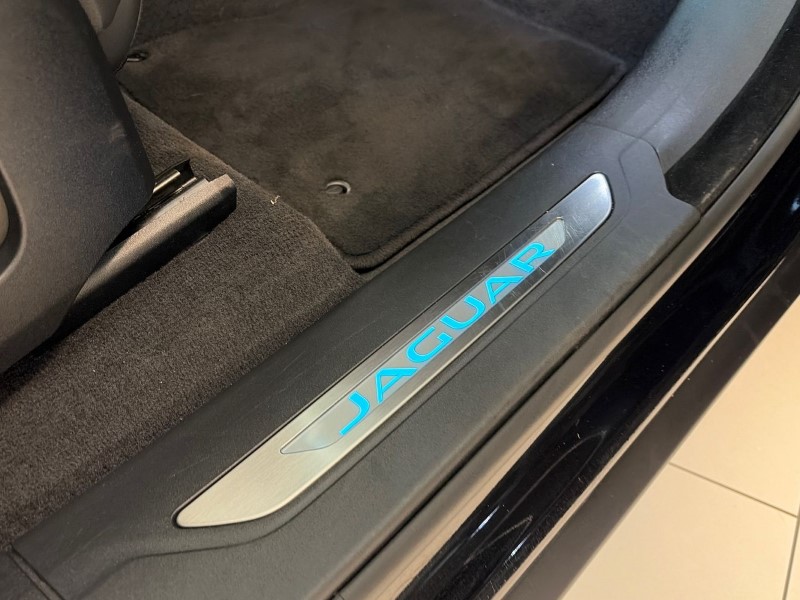 2024 (24) JAGUAR F-PACE 2.0 D200 R-Dynamic HSE Black 5dr Auto AWD 5232416