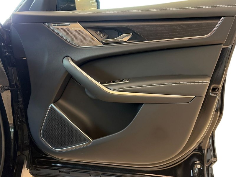 2024 (24) JAGUAR F-PACE 2.0 D200 R-Dynamic HSE Black 5dr Auto AWD 5232397