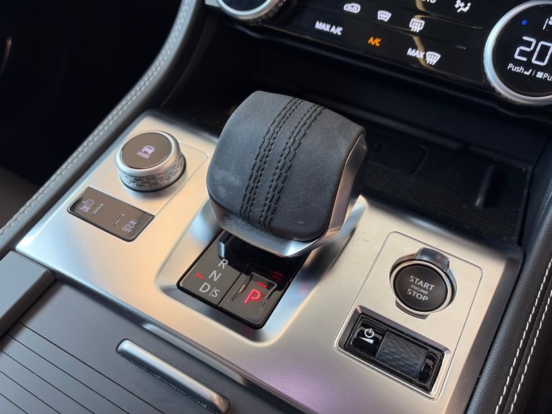 2024 (24) JAGUAR F-PACE 2.0 D200 R-Dynamic HSE Black 5dr Auto AWD 5232388