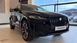 2024 (24) JAGUAR F-PACE 2.0 D200 R-Dynamic HSE Black 5dr Auto AWD 5232432