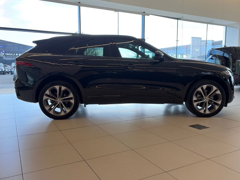 2024 (24) JAGUAR F-PACE 2.0 D200 R-Dynamic HSE Black 5dr Auto AWD 5232431