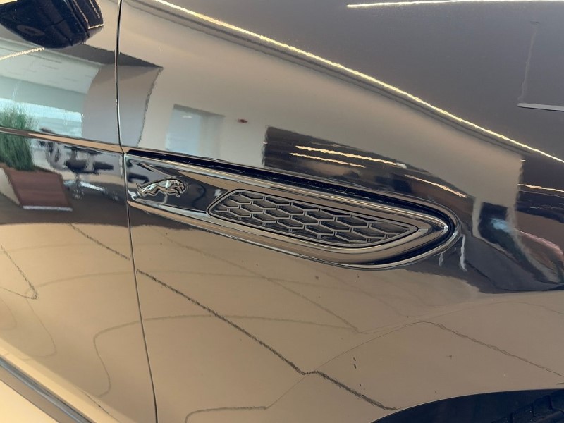 2024 (24) JAGUAR F-PACE 2.0 D200 R-Dynamic HSE Black 5dr Auto AWD 5232395