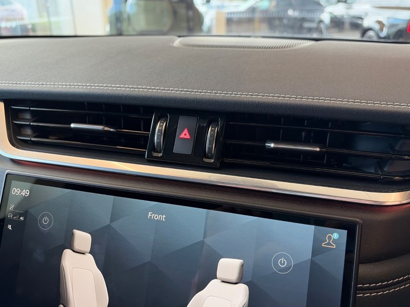 2024 (24) JAGUAR F-PACE 2.0 D200 R-Dynamic HSE Black 5dr Auto AWD 5232412