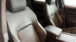 2024 (24) JAGUAR F-PACE 2.0 D200 R-Dynamic HSE Black 5dr Auto AWD 5232401