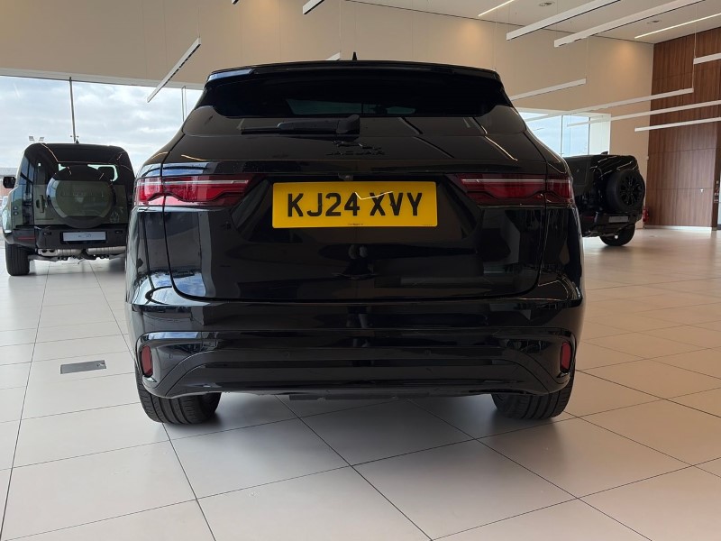 2024 (24) JAGUAR F-PACE 2.0 D200 R-Dynamic HSE Black 5dr Auto AWD 5232436