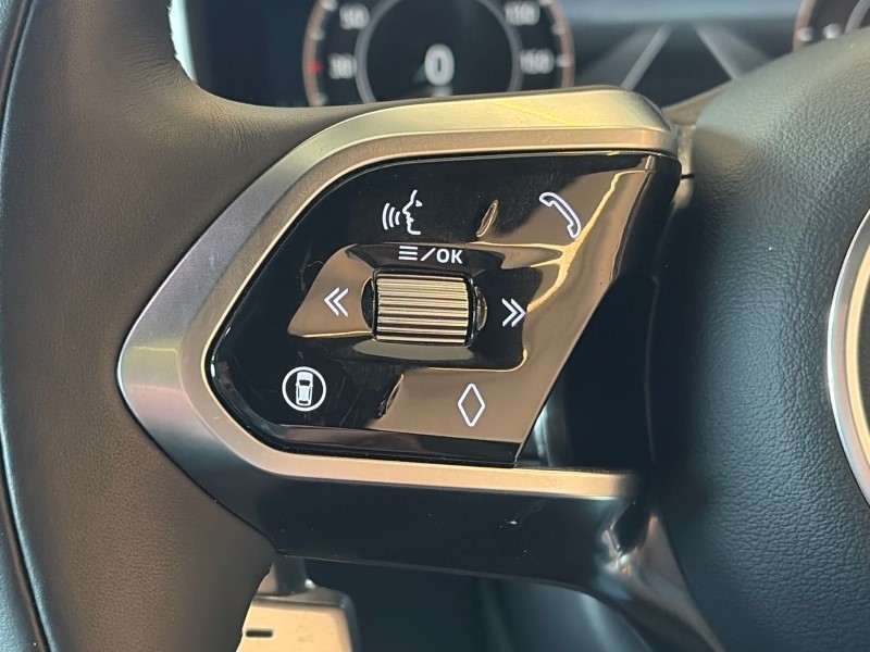 2024 (24) JAGUAR F-PACE 2.0 D200 R-Dynamic HSE Black 5dr Auto AWD 5232403