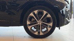 2024 (24) JAGUAR F-PACE 2.0 D200 R-Dynamic HSE Black 5dr Auto AWD 5232383