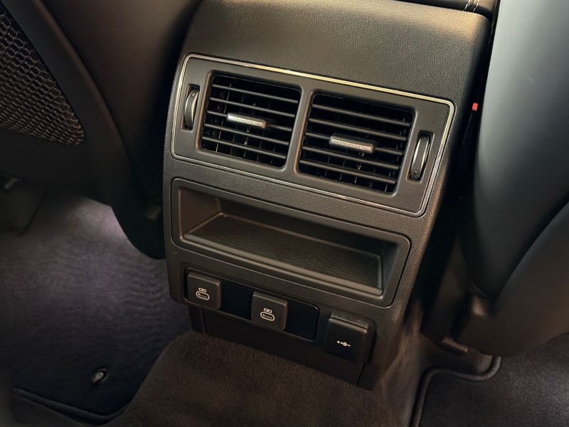 2024 (24) JAGUAR F-PACE 2.0 D200 R-Dynamic HSE Black 5dr Auto AWD 5232393