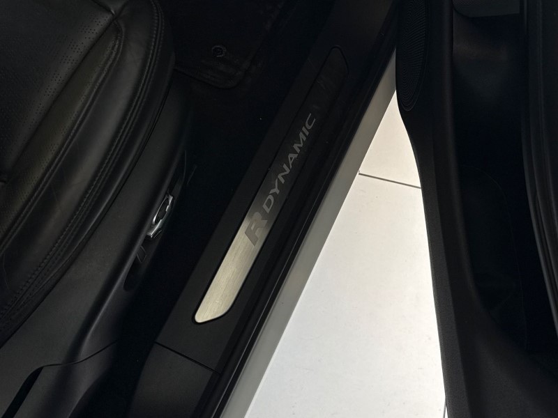 2022 (22) LAND ROVER RANGE ROVER EVOQUE 2.0 D200 R-Dynamic HSE 5dr Auto 5139561