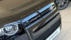 2025 (25) LAND ROVER DEFENDER 3.0 D250 X-Dynamic SE 90 3dr Auto 5127354