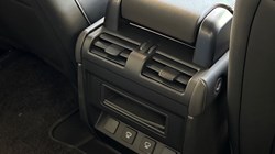 2025 (25) LAND ROVER DEFENDER 3.0 D250 X-Dynamic SE 90 3dr Auto 5127333