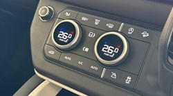 2025 (25) LAND ROVER DEFENDER 3.0 D250 X-Dynamic SE 90 3dr Auto 5127346