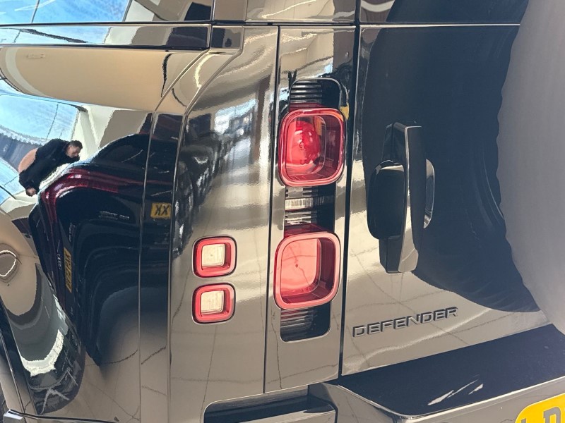 2025 (25) LAND ROVER DEFENDER 3.0 D250 X-Dynamic SE 90 3dr Auto 5127334