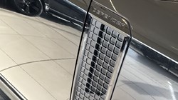 2025 (25) LAND ROVER DEFENDER 3.0 D250 X-Dynamic SE 90 3dr Auto 5127335