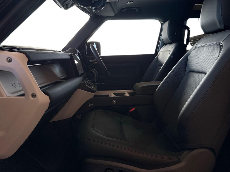 2025 (25) LAND ROVER DEFENDER 3.0 D250 X-Dynamic SE 90 3dr Auto 5127318