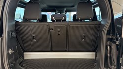 2025 (25) LAND ROVER DEFENDER 3.0 D250 X-Dynamic SE 90 3dr Auto 5127325