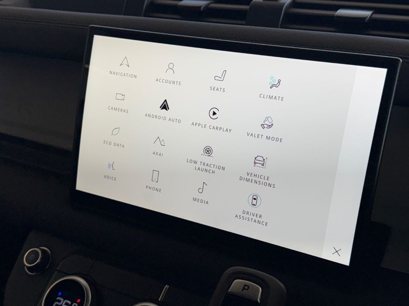 2025 (25) LAND ROVER DEFENDER 3.0 D250 X-Dynamic SE 90 3dr Auto 5127345