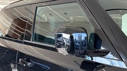 2025 (25) LAND ROVER DEFENDER 3.0 D250 X-Dynamic SE 90 3dr Auto 5127361