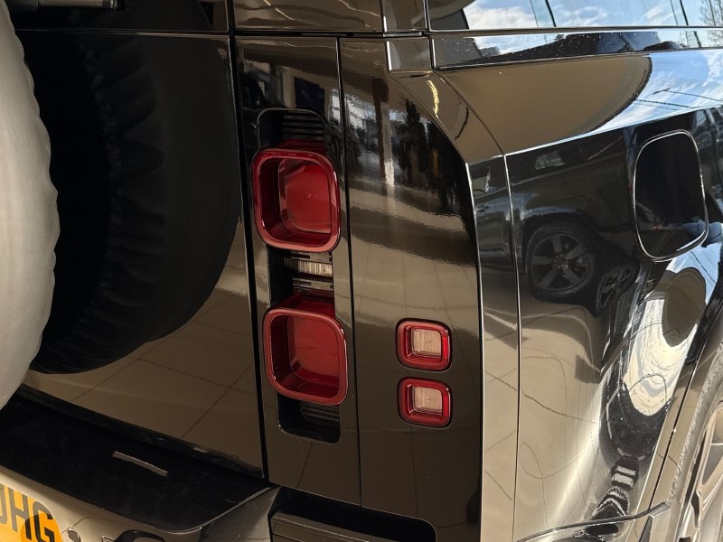2025 (25) LAND ROVER DEFENDER 3.0 D250 X-Dynamic SE 90 3dr Auto 5127358