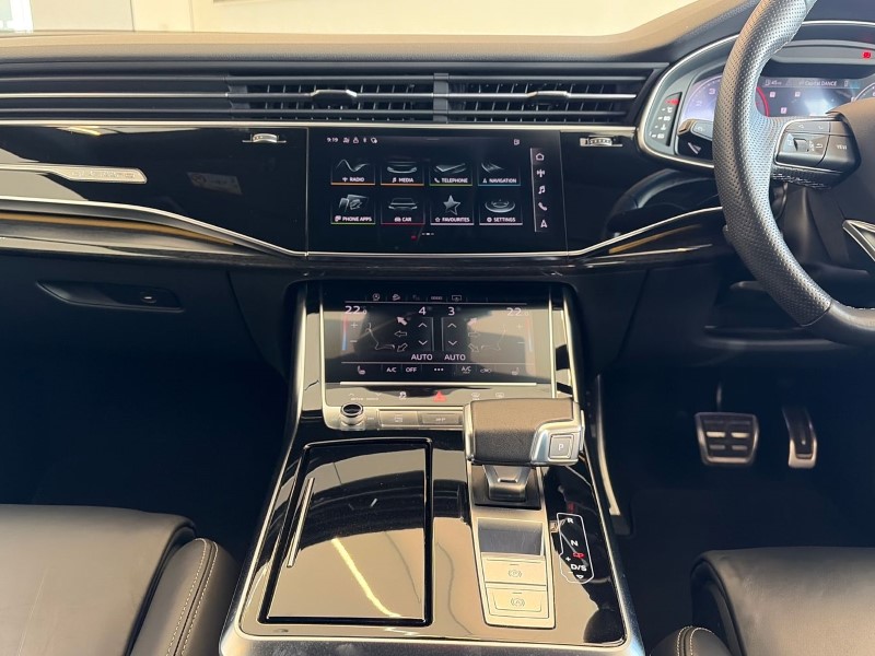 2022 (72) AUDI Q8 55 TFSI Quattro Black Edition 5dr Tiptronic 5131447