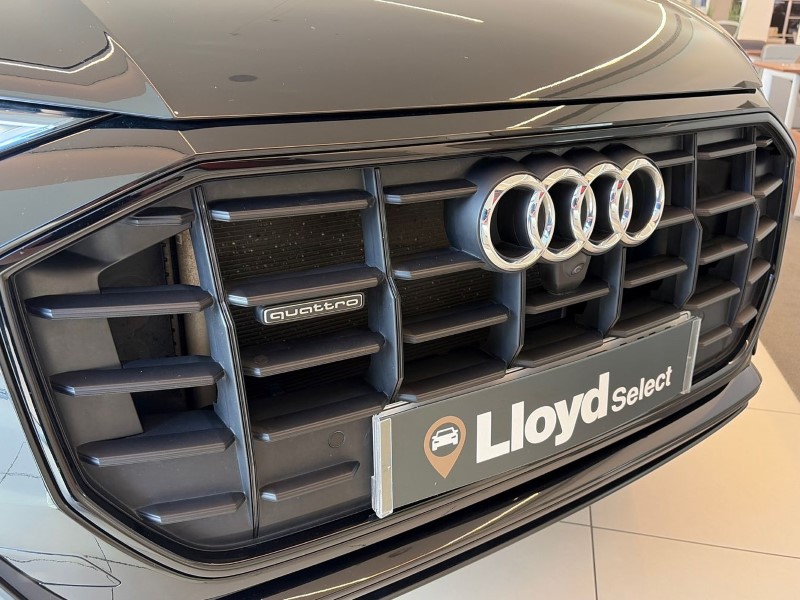 2022 (72) AUDI Q8 55 TFSI Quattro Black Edition 5dr Tiptronic 5131478