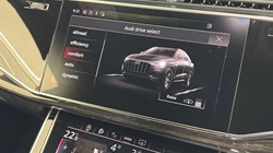 2022 (72) AUDI Q8 55 TFSI Quattro Black Edition 5dr Tiptronic 5131469