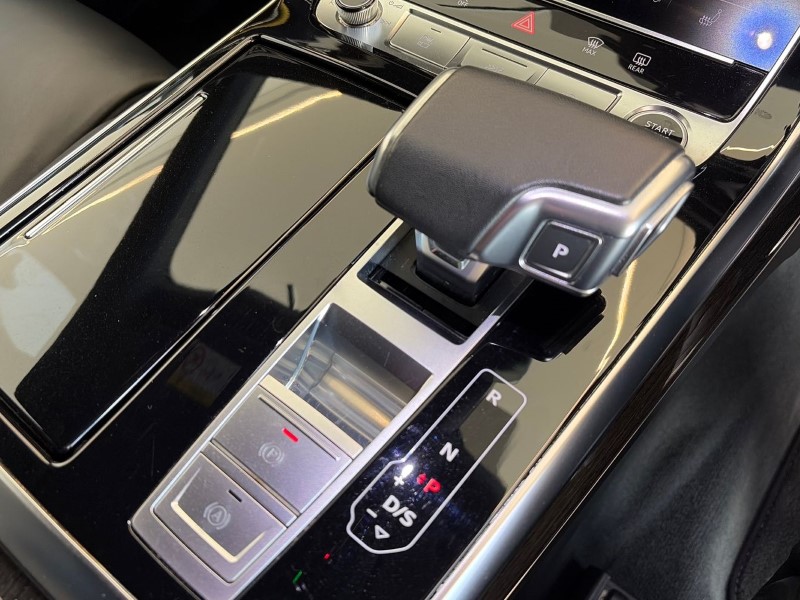 2022 (72) AUDI Q8 55 TFSI Quattro Black Edition 5dr Tiptronic 5131446