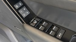 2024 (74) LAND ROVER RANGE ROVER VELAR 2.0 D200 MHEV Dynamic HSE 5dr Auto 5158383