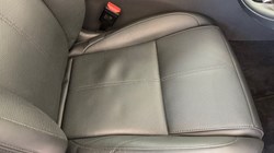 2024 (74) LAND ROVER RANGE ROVER VELAR 2.0 D200 MHEV Dynamic HSE 5dr Auto 5158385