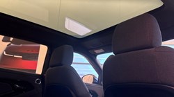 2024 (24) LAND ROVER RANGE ROVER EVOQUE 1.5 P300e Dynamic HSE 5dr Auto 5156346