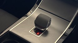 2024 (24) LAND ROVER RANGE ROVER EVOQUE 1.5 P300e Dynamic HSE 5dr Auto 5156338