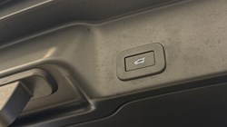 2024 (24) LAND ROVER RANGE ROVER EVOQUE 1.5 P300e Dynamic HSE 5dr Auto 5156363