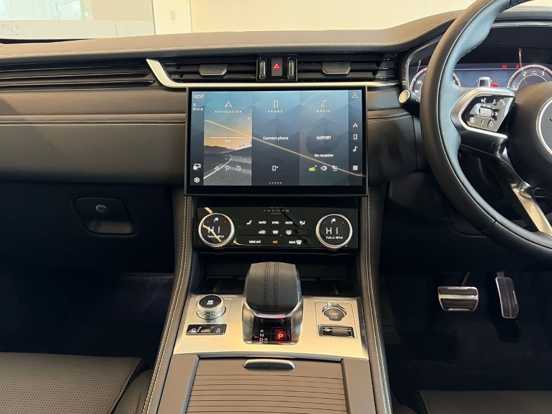 2024 (74) JAGUAR F-PACE 2.0 D200 R-Dynamic HSE Black 90th Anniv 5dr Auto 5160805