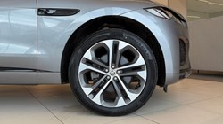 2024 (74) JAGUAR F-PACE 2.0 D200 R-Dynamic HSE Black 90th Anniv 5dr Auto 5160799