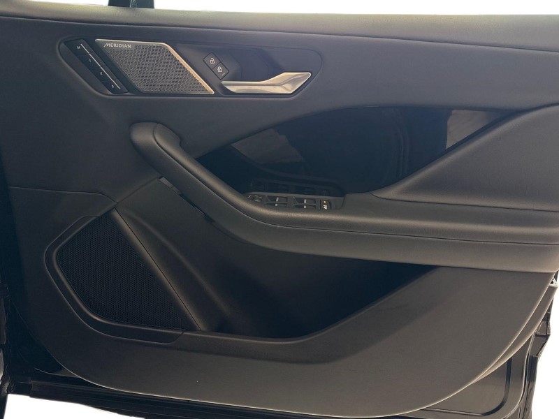 2021 (71) JAGUAR I-PACE 294kW EV400 Black 90kWh 5dr Auto [11kW Charger] 5124345