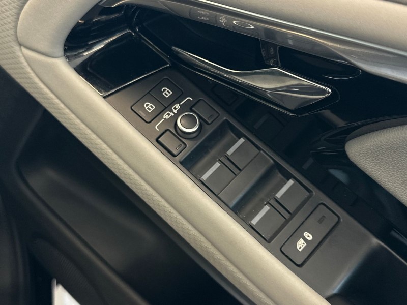 2022 (71) LAND ROVER RANGE ROVER EVOQUE 2.0 D165 R-Dynamic S 5dr 2WD 5135880