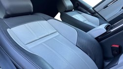 2022 (71) LAND ROVER RANGE ROVER EVOQUE 2.0 D165 R-Dynamic S 5dr 2WD 5135883