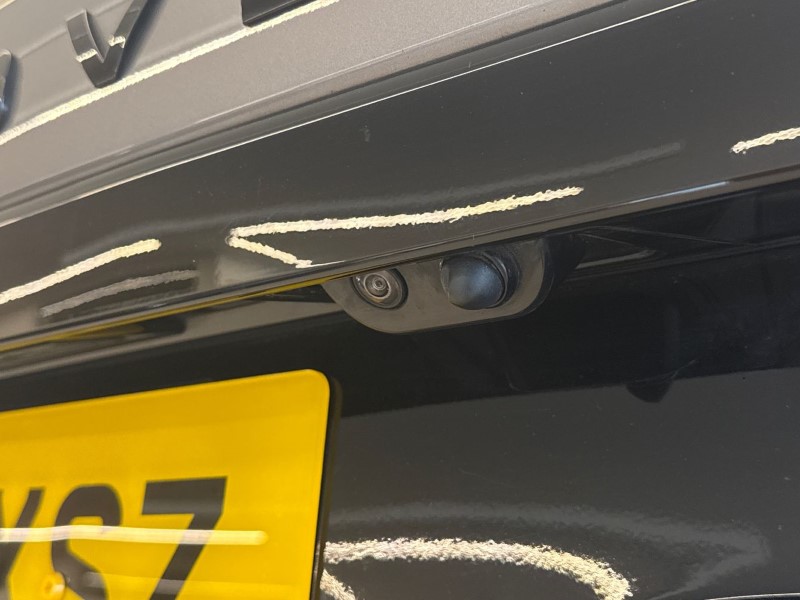 2020 (20) LAND ROVER DISCOVERY 2.0 SD4 Landmark Edition 5dr Auto 5140340