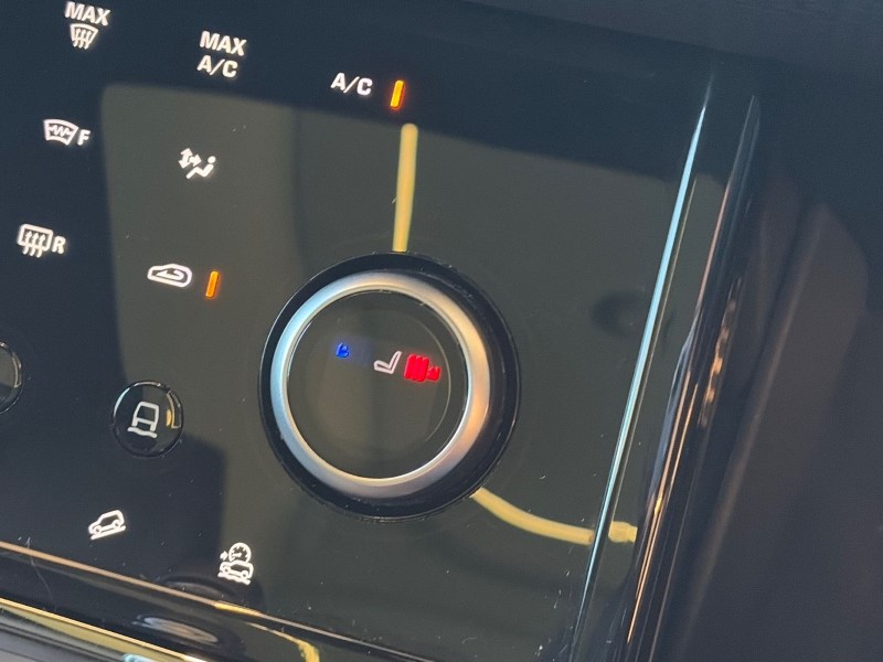 2020 (20) LAND ROVER RANGE ROVER EVOQUE 2.0 D180 R-Dynamic S 5dr Auto 5127219