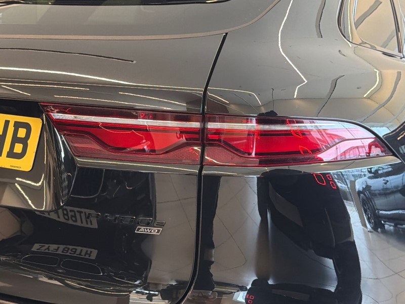 2022 (22) JAGUAR F-PACE 2.0 P400e R-Dynamic HSE 5dr Auto AWD 5151485